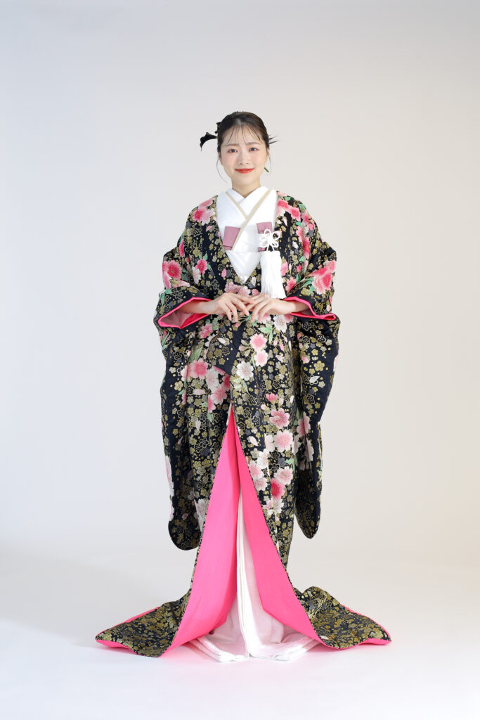 62-318（手刺繡黒地桜花）